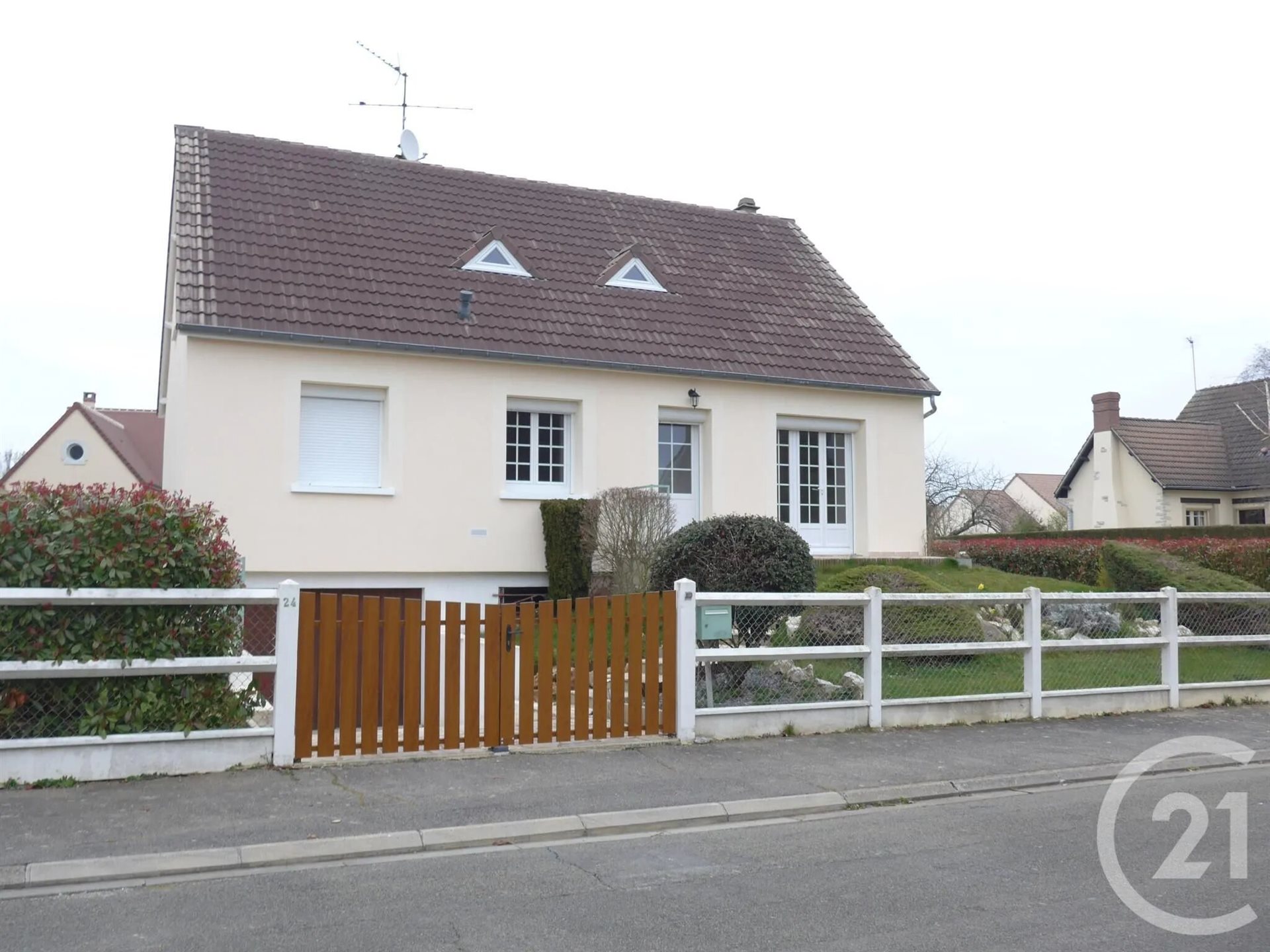 Maison à louer, 122m², Lèves