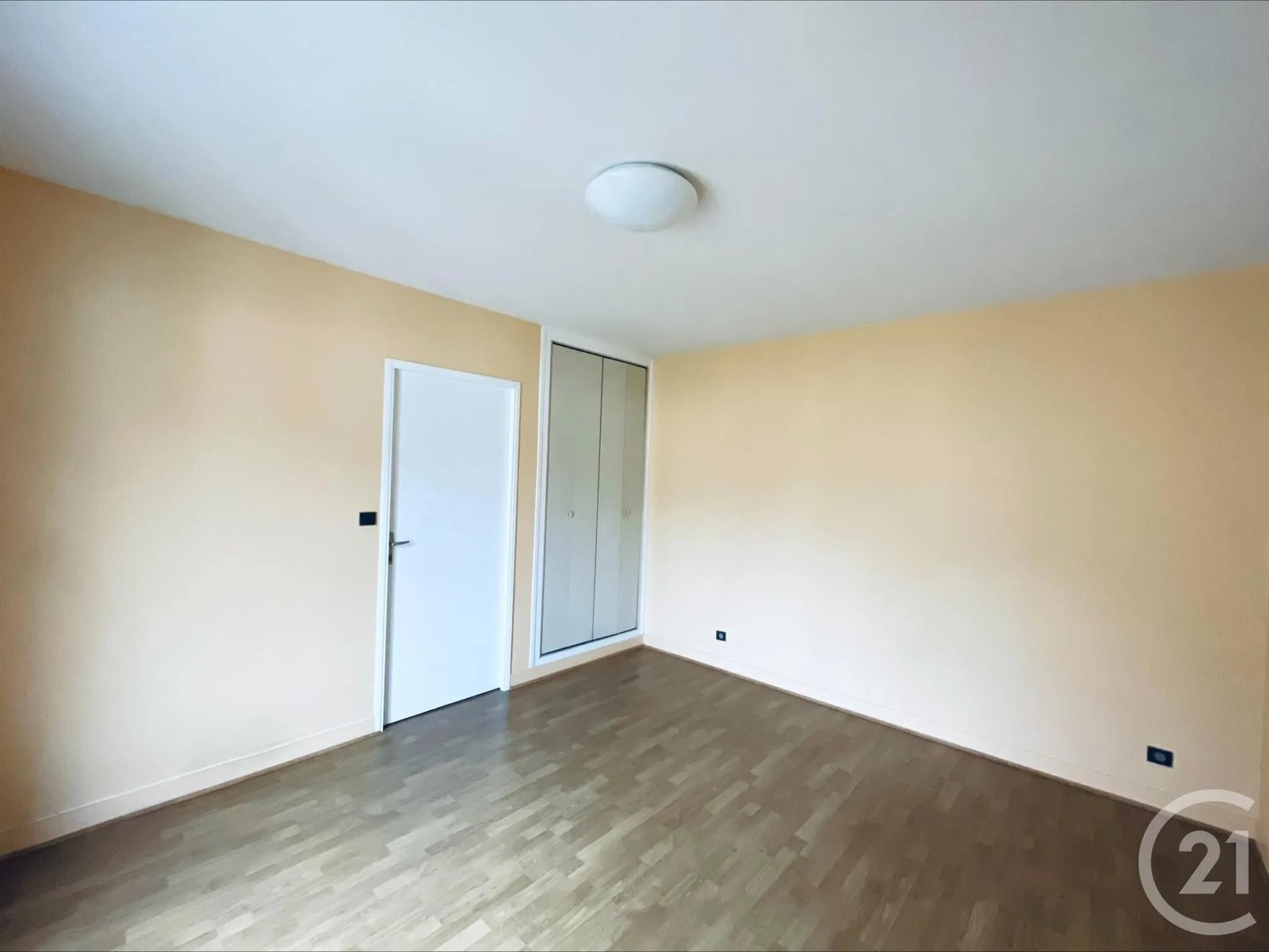 Appartement à louer, 23m², Chartres