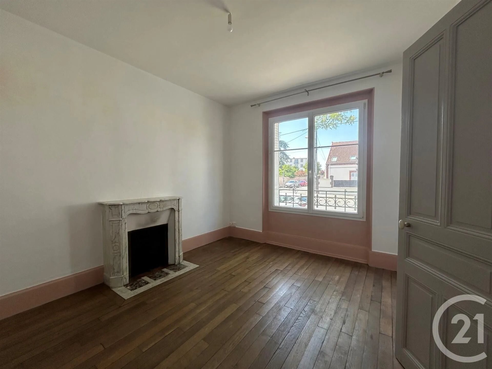 Maison à louer, 135m², Luisant