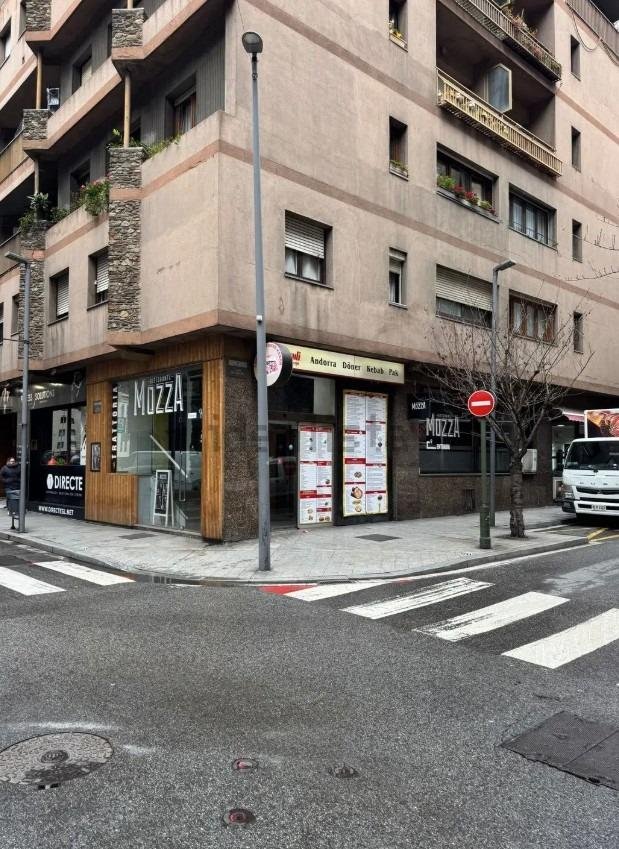 Commercial premises for sale in Andorra la Vella · 2 of 3