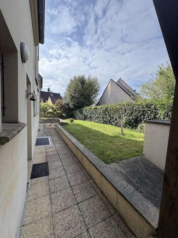 Appartement à louer, 4m², Châteaufort