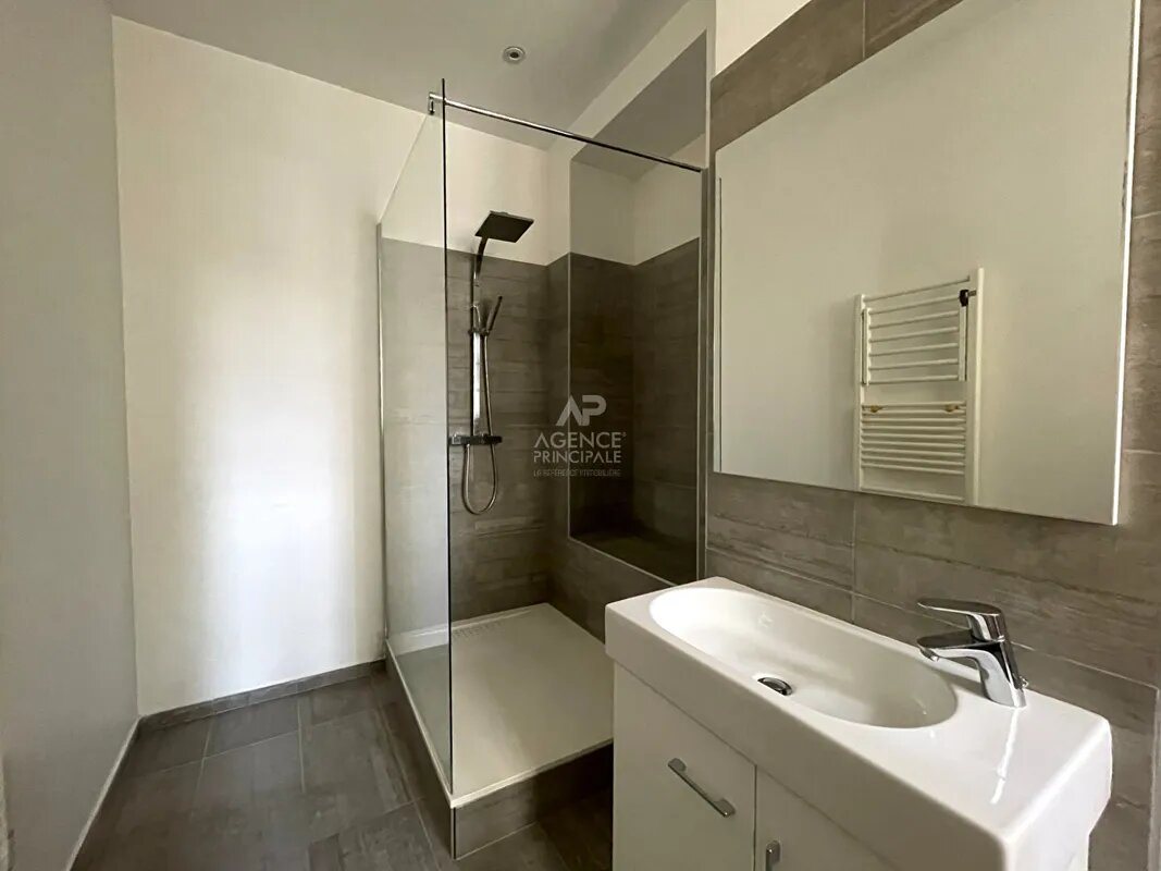 Appartement à louer, 66m², Sèvres
