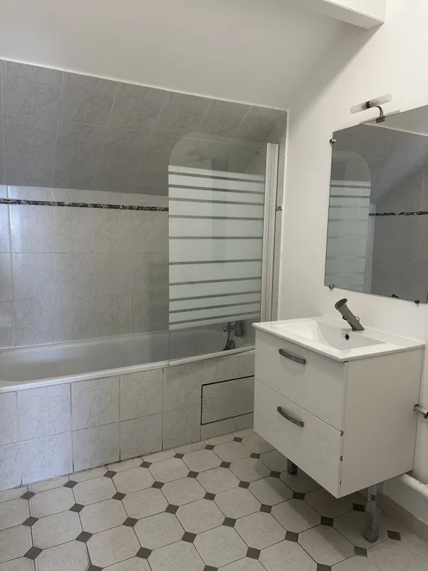 Appartement à louer, 56m², Vaux-le-Pénil