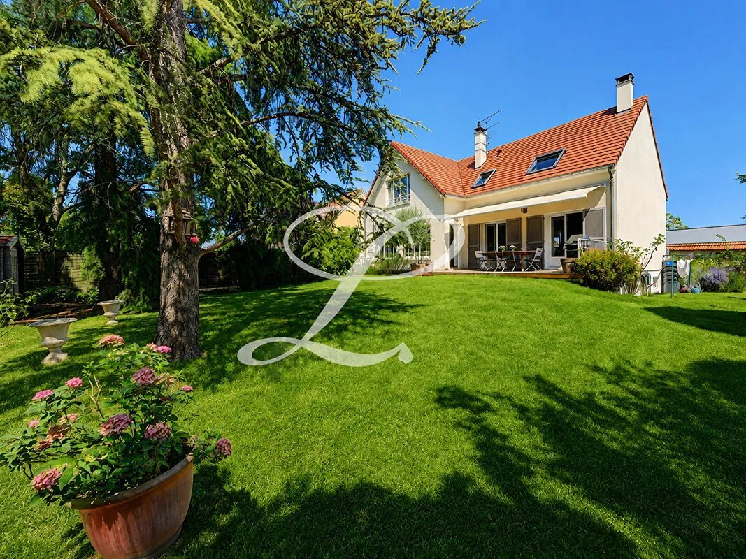 Maison à vendre, 229m², Le Mesnil-le-Roi