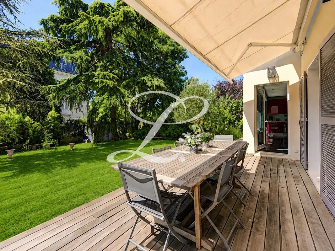 Maison à vendre, 229m², Le Mesnil-le-Roi