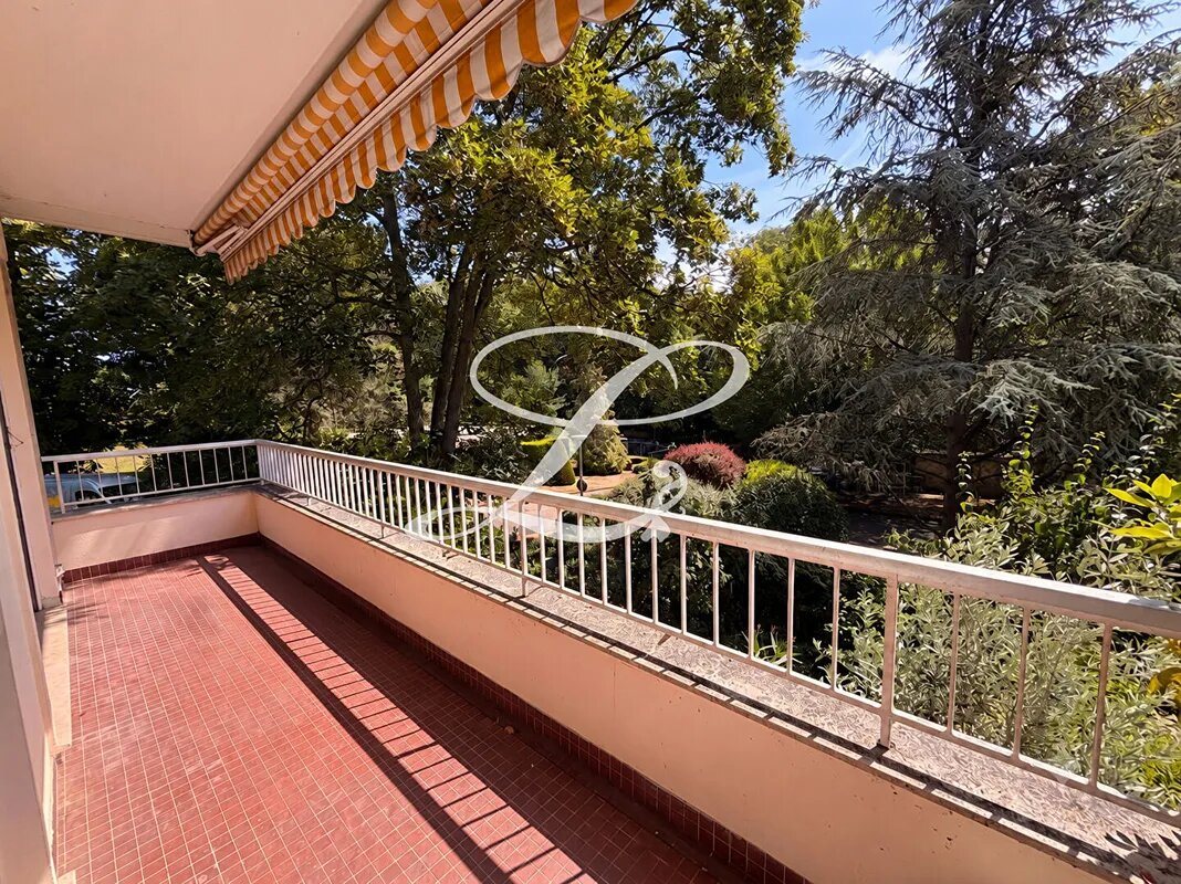 Appartement à louer, 122m², Le Mesnil-le-Roi