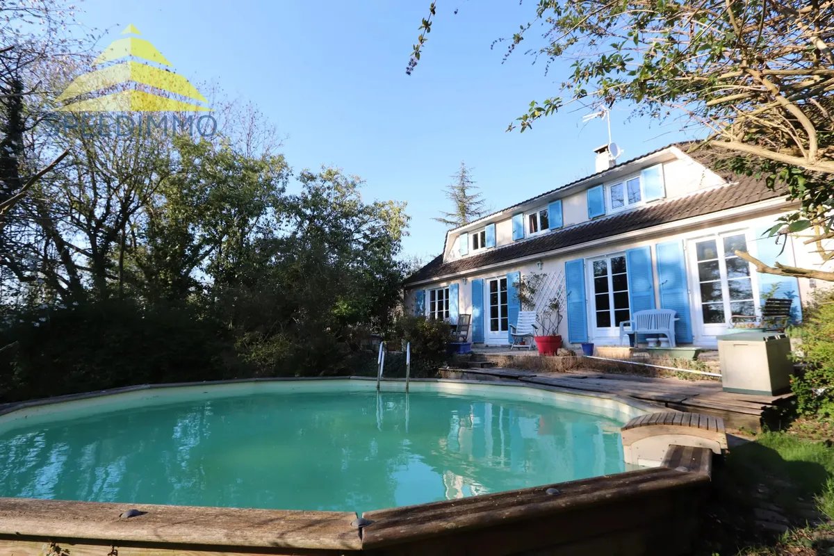 Maison à vendre, 205m², Mandres-les-Roses