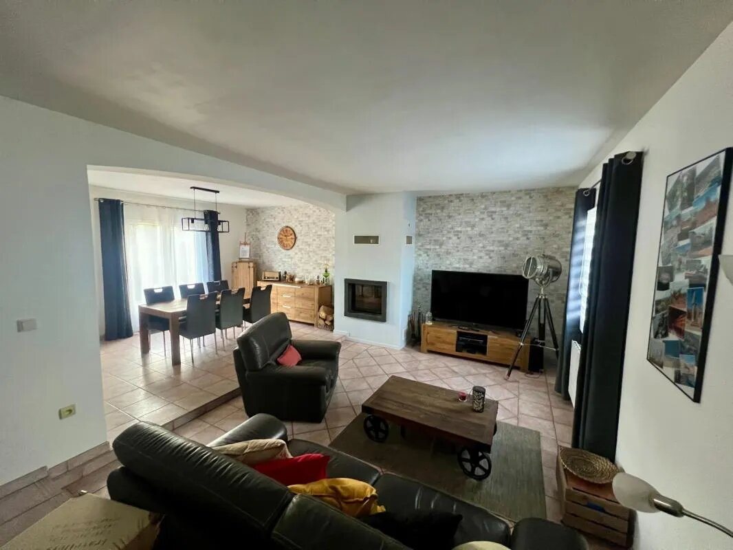 Maison à vendre, 130m², Bruyères-le-Châtel