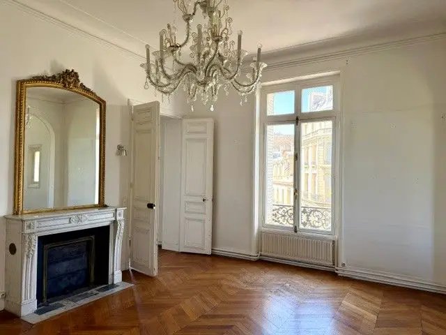 Appartement à louer, 250m², Paris 16ème
