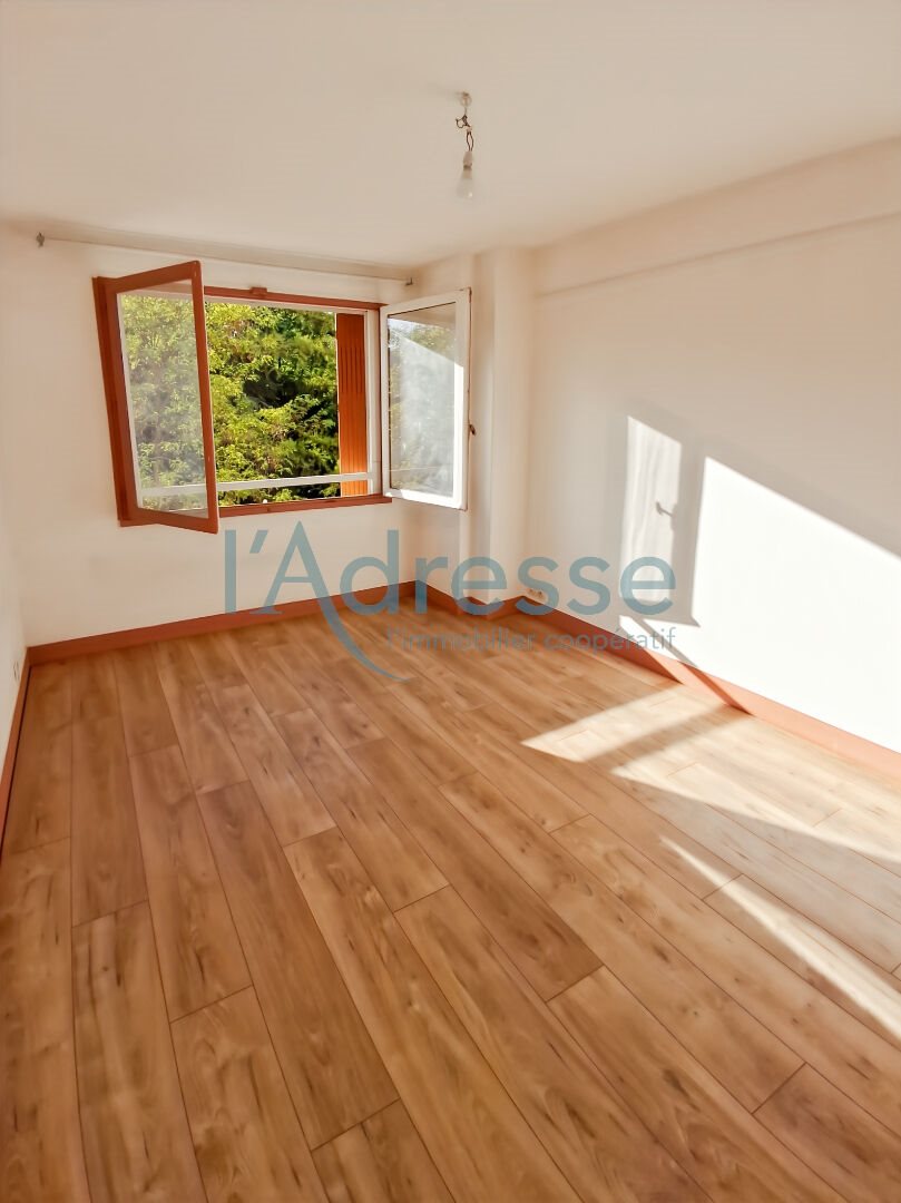 Appartement à vendre, 47m², Suresnes