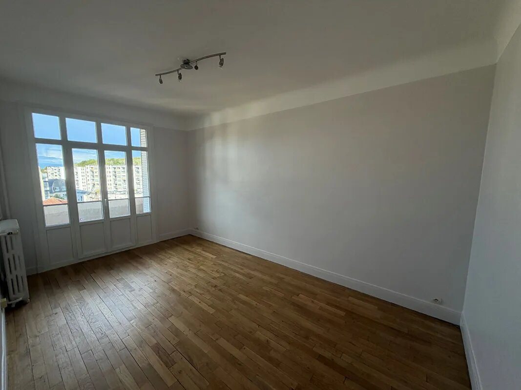 Appartement à louer, 46m², Chaville