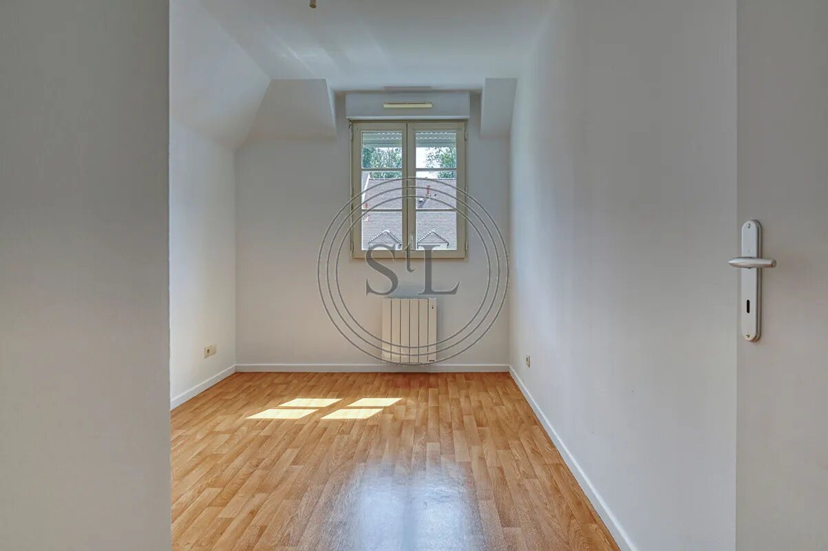 Appartement à vendre, 68m², Buc