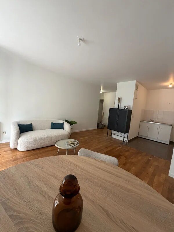 Appartement à vendre, 66m², Buc