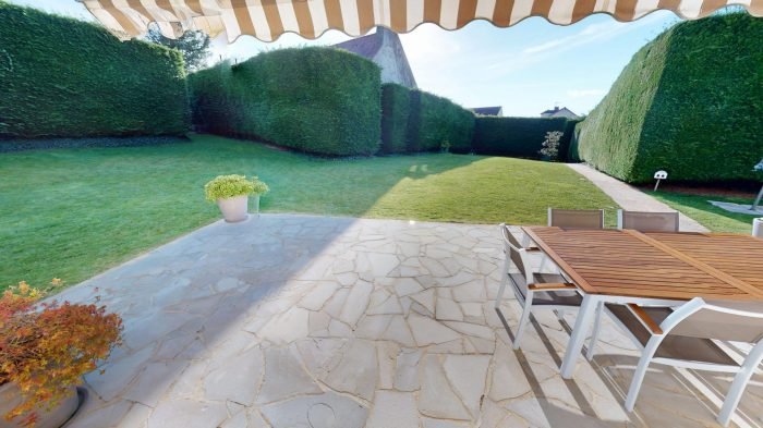 Maison à vendre, 205m², Béthemont-la-Forêt