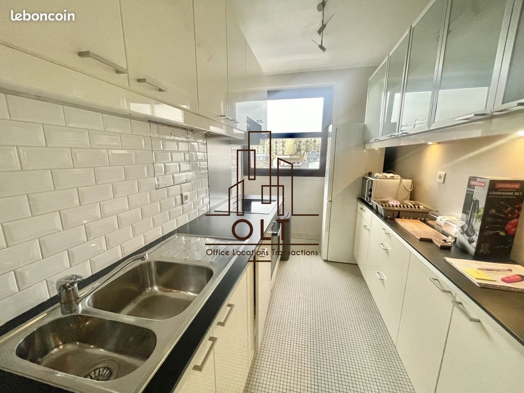 Appartement à louer, 60m², Suresnes