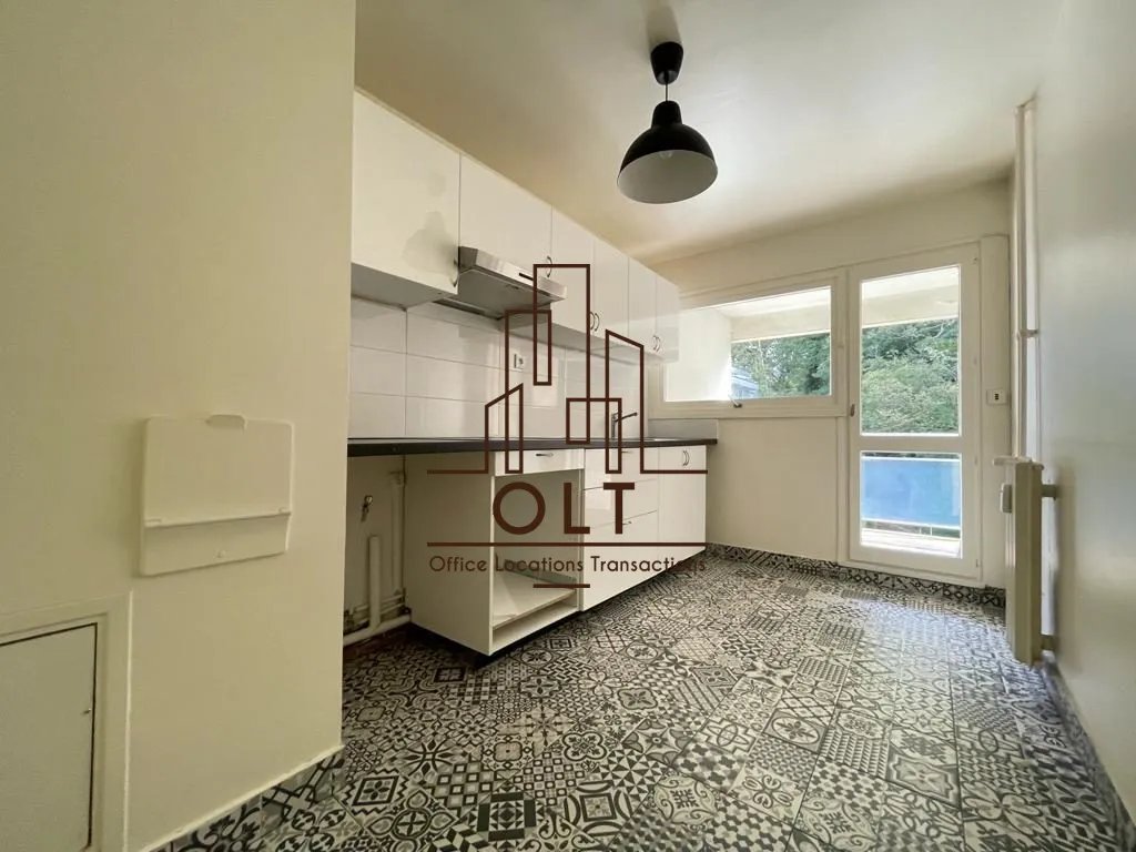 Appartement à louer, 74m², Bailly