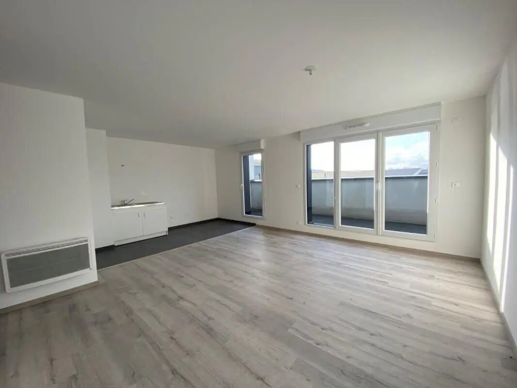 Appartement à louer, 77m², Saint-Léger-du-Bourg-Denis