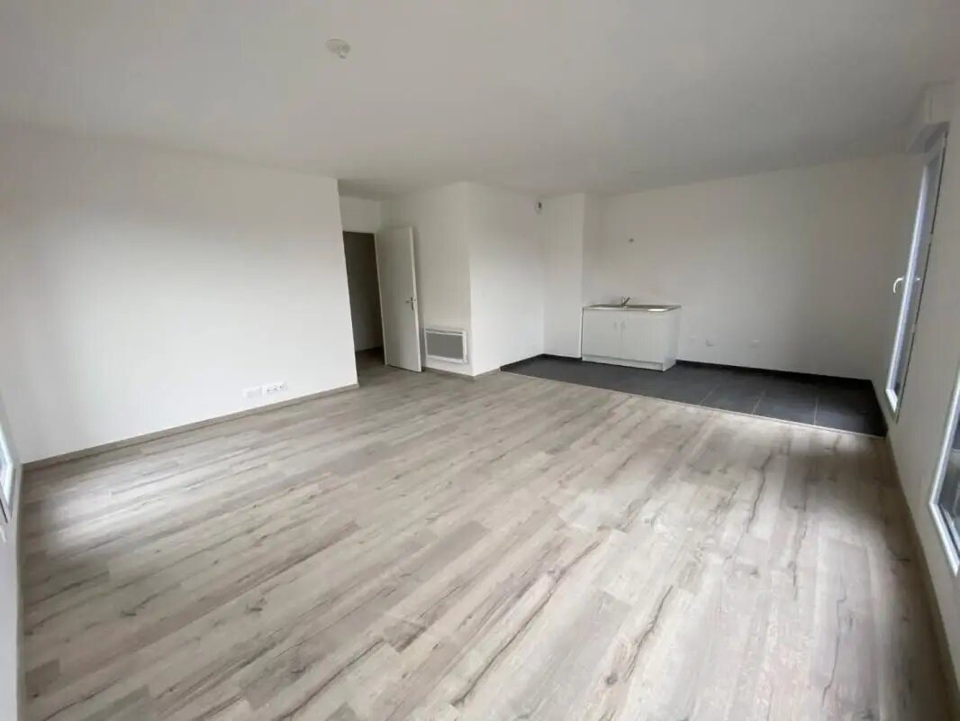 Appartement à louer, 77m², Saint-Léger-du-Bourg-Denis