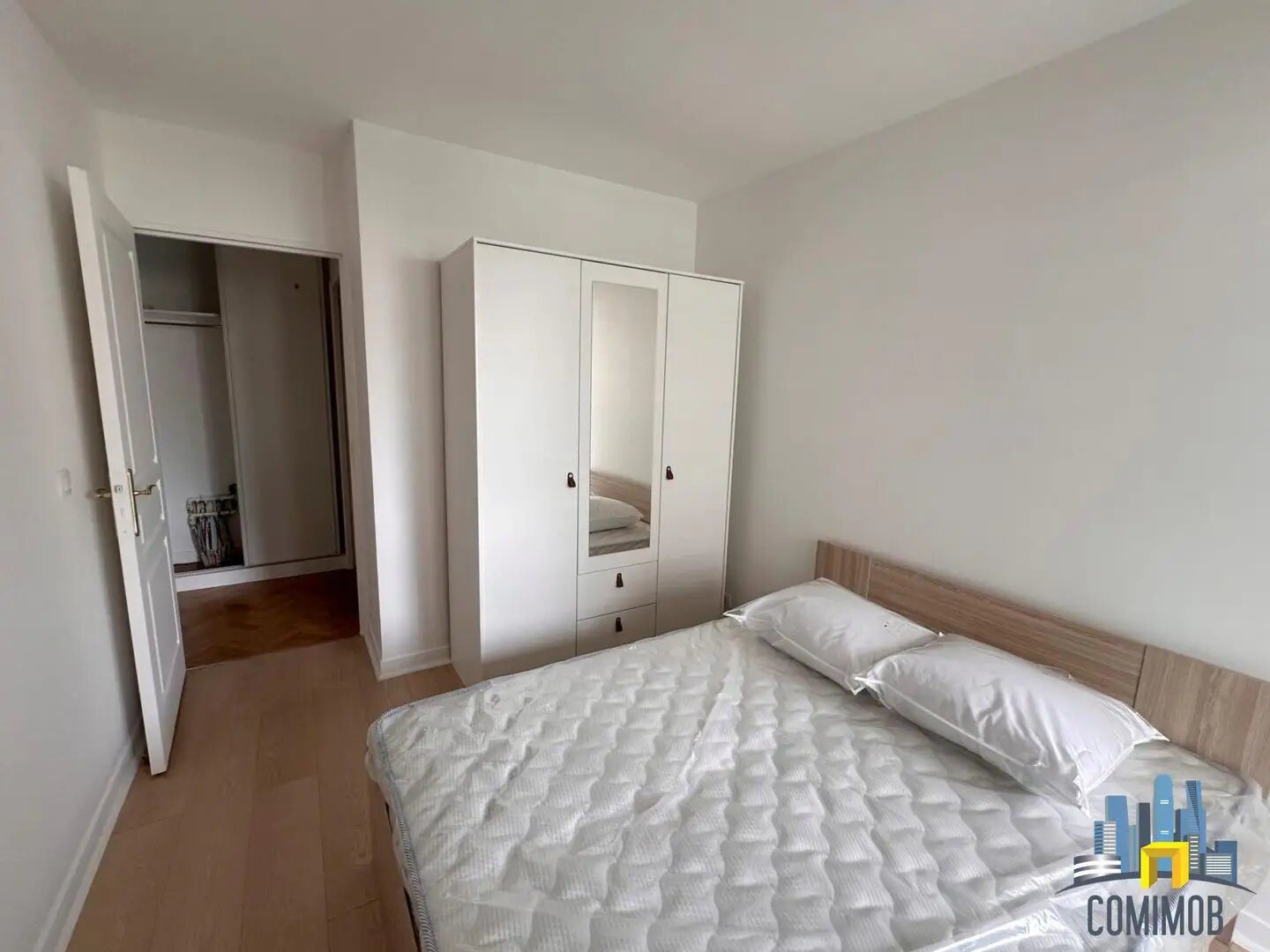 Appartement à louer, 40m², Courbevoie