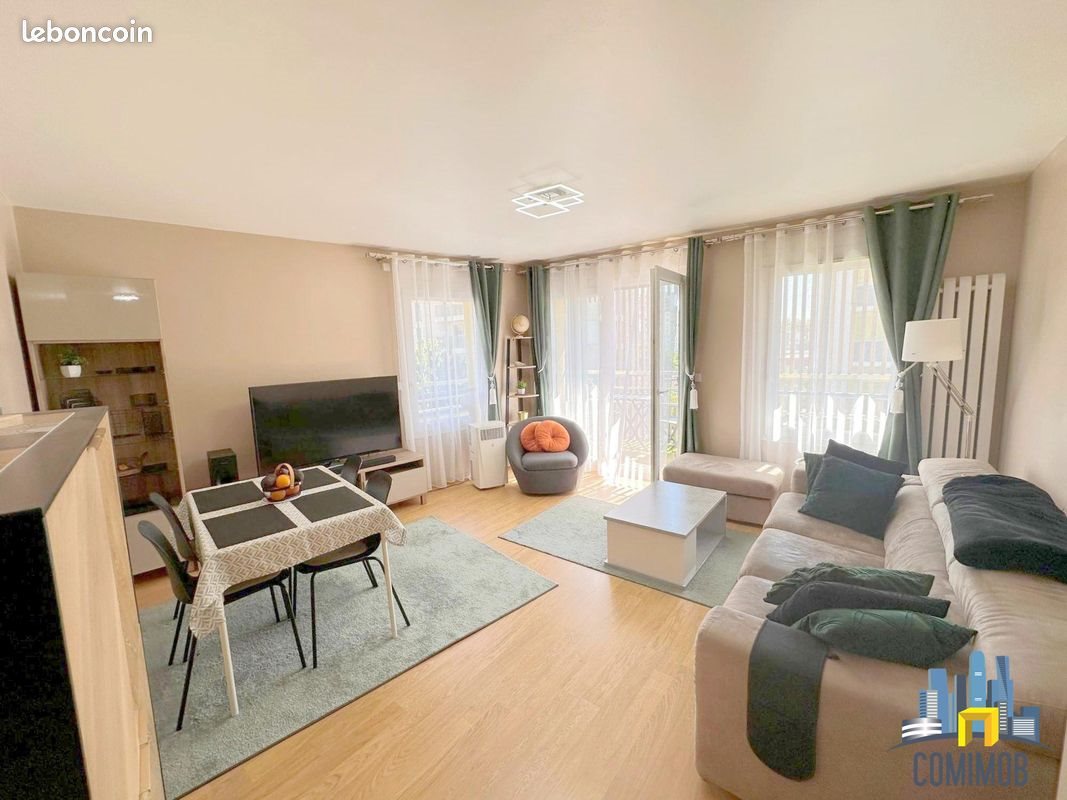 Appartement à louer, 85m², Nanterre