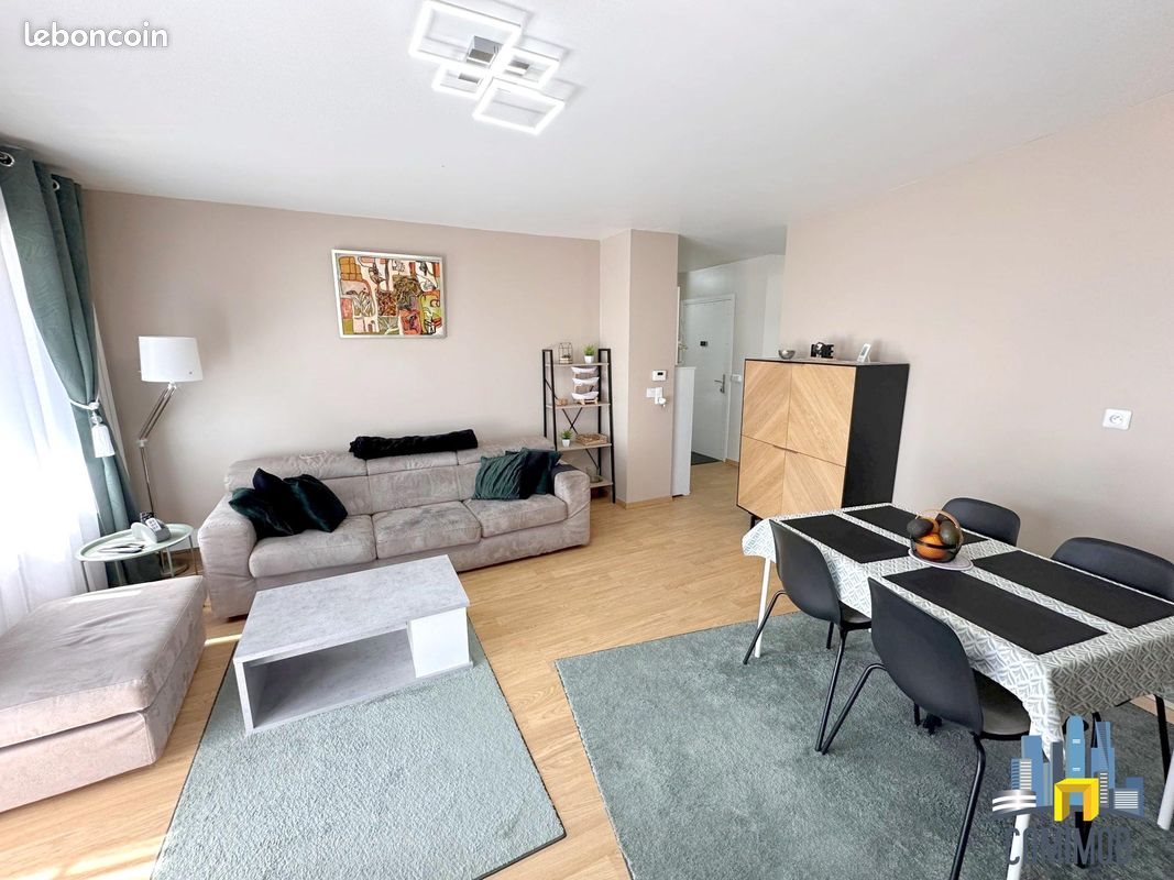 Appartement à louer, 85m², Nanterre