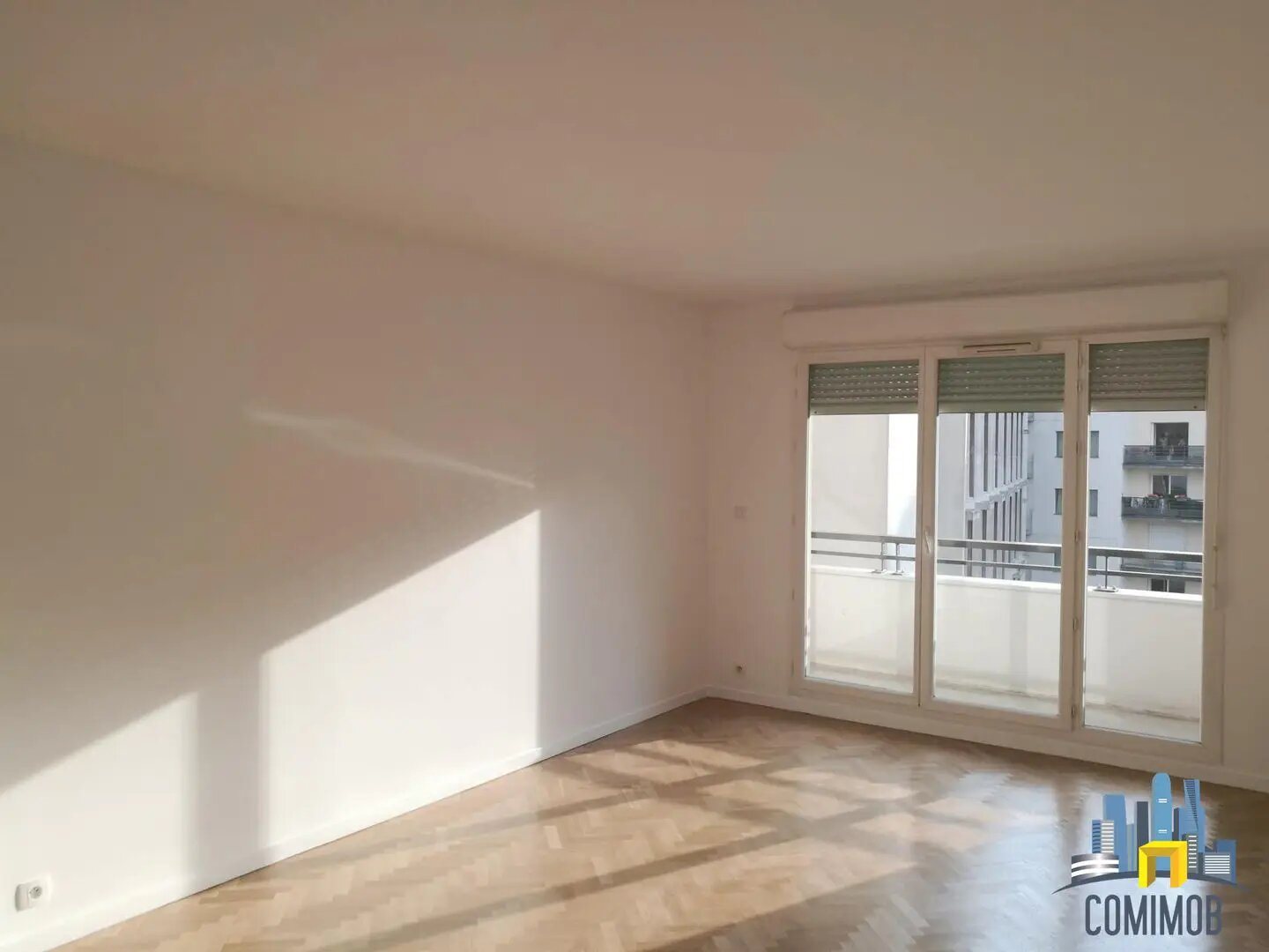 Appartement à louer, 72m², Courbevoie