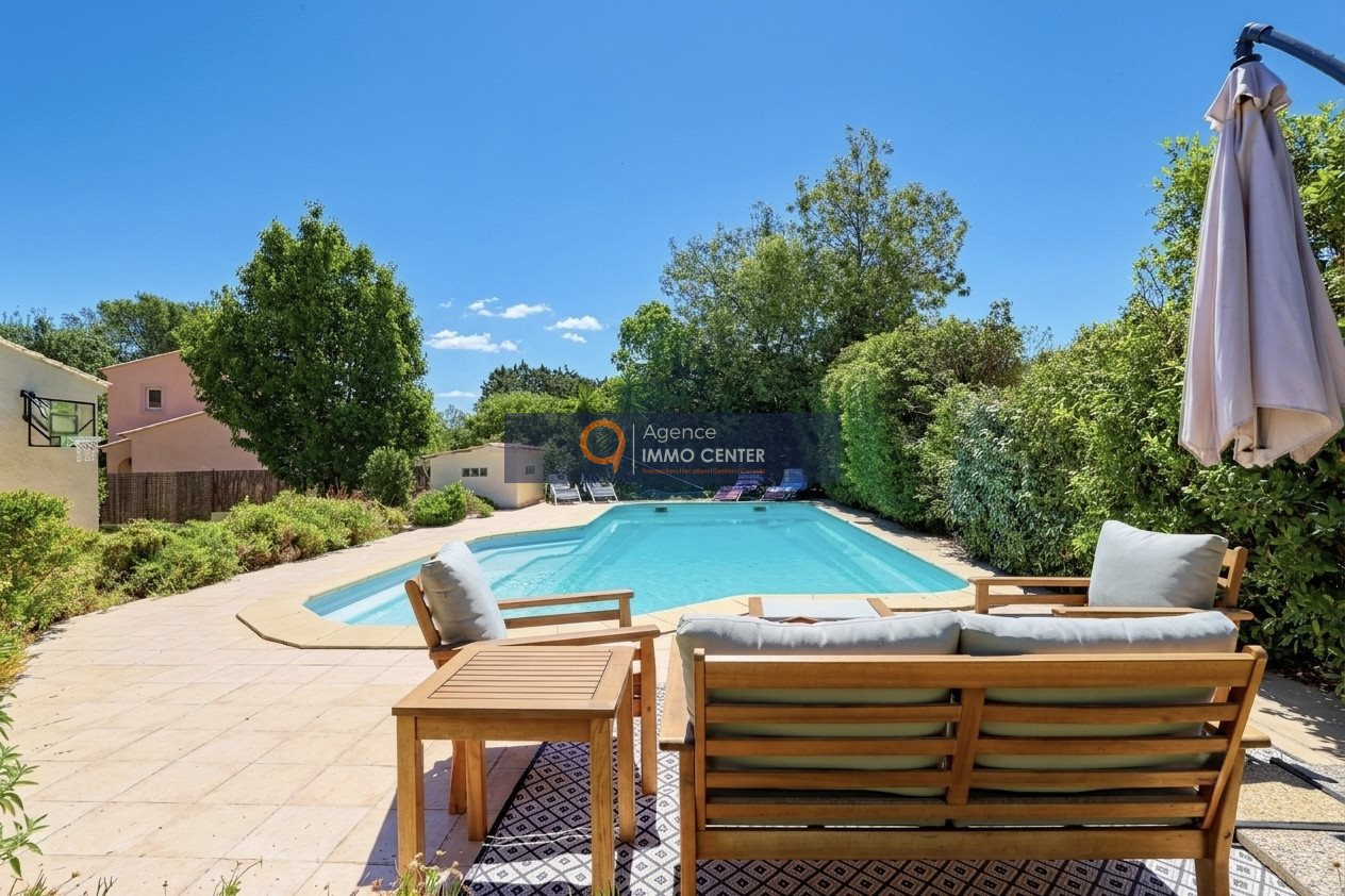 Maison à vendre, 210m², Solliès-Pont