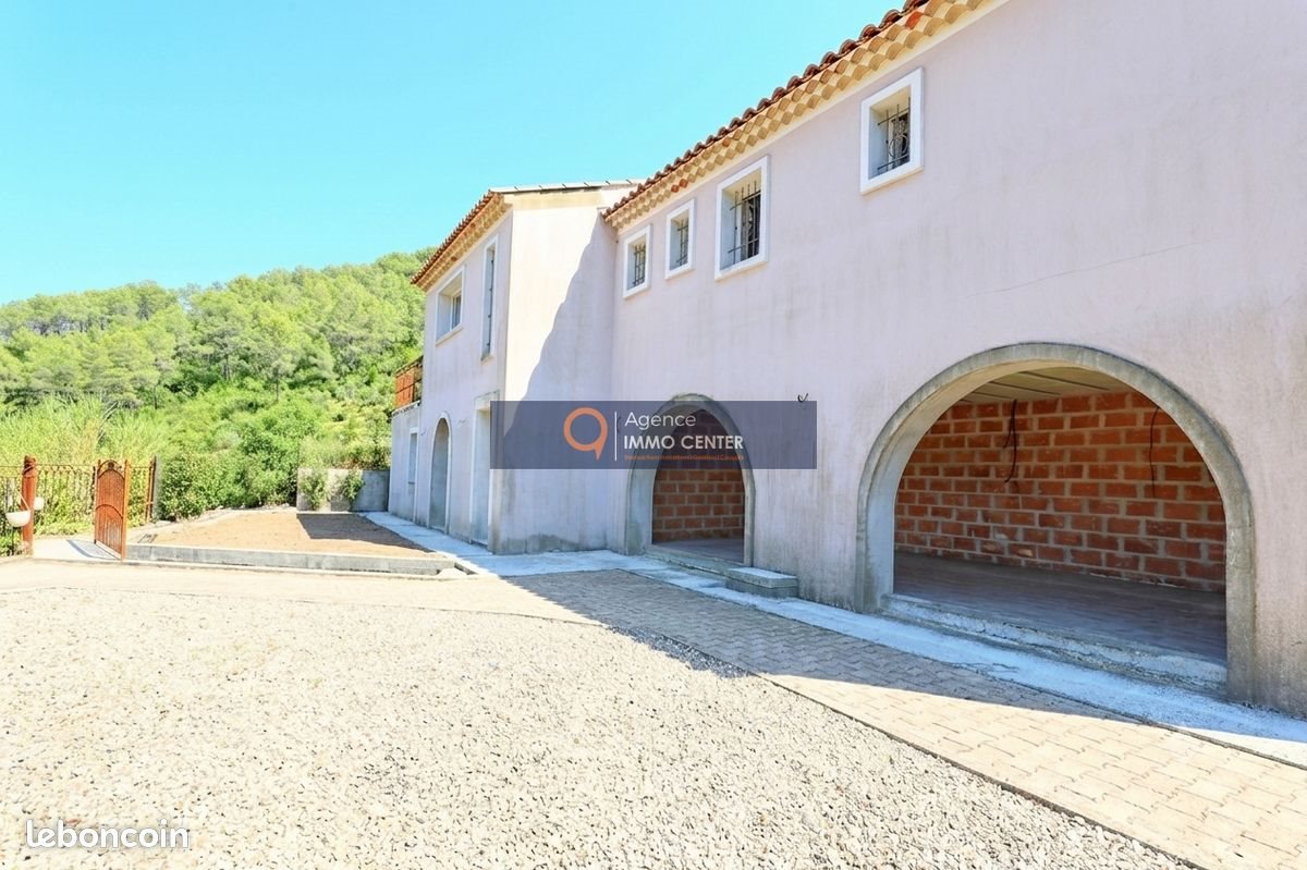 Maison à vendre, 128m², Solliès-Toucas