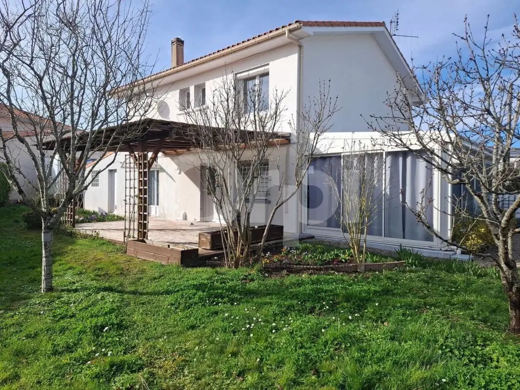 Maison à vendre, 139m², Saujon