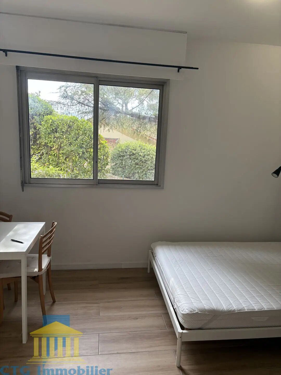 Appartement à louer, 16m², Marseille 8ème