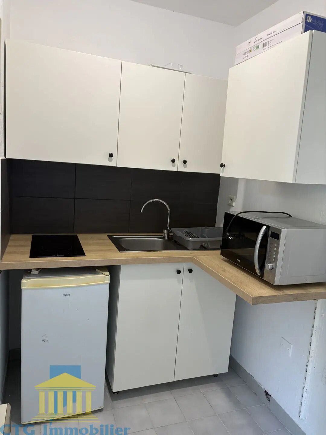 Appartement à louer, 25m², Marseille 8ème