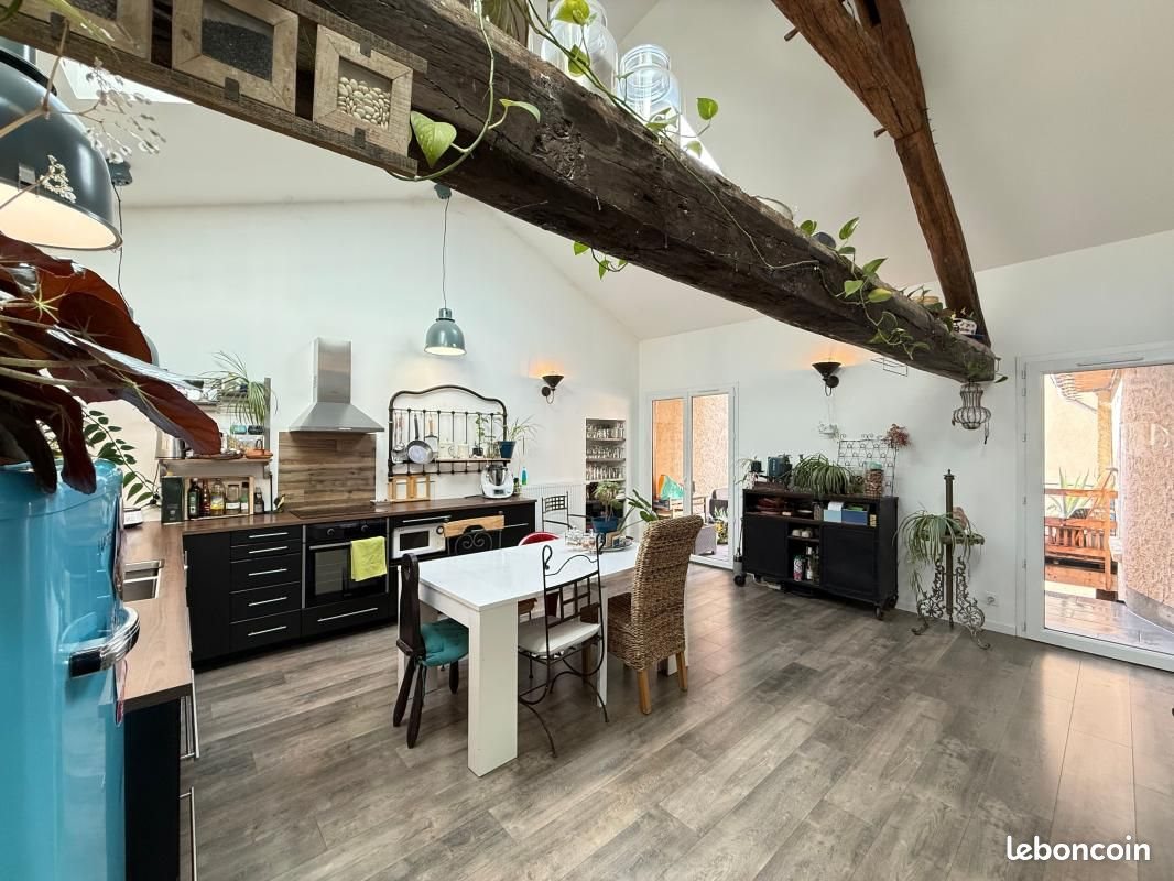 Appartement à vendre, 184m², Saint-Étienne-de-Saint-Geoirs