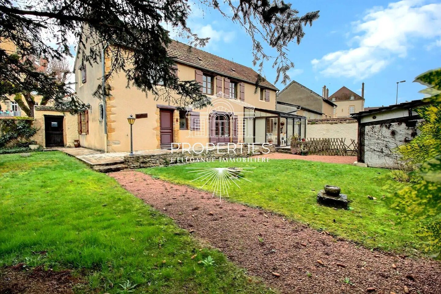 Maison à vendre, 143m², Charolles