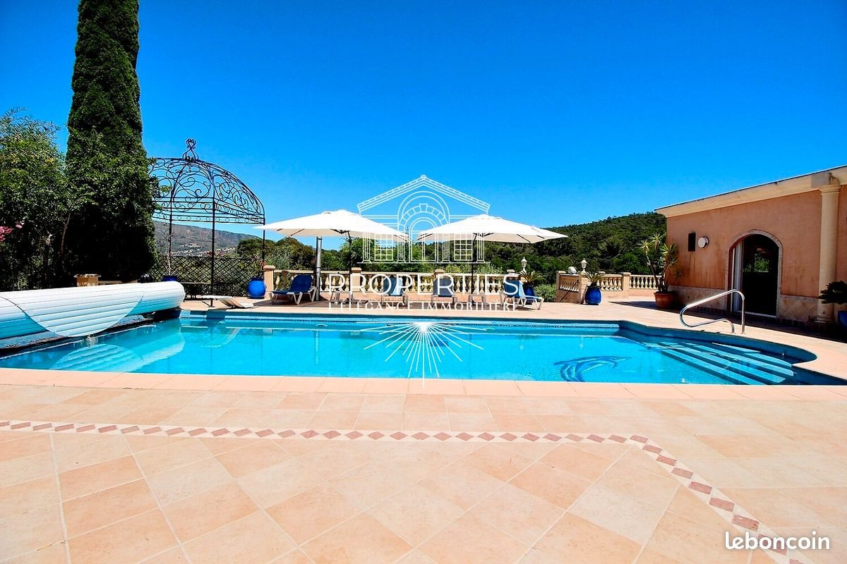 Maison à vendre, 319m², Bormes-les-Mimosas