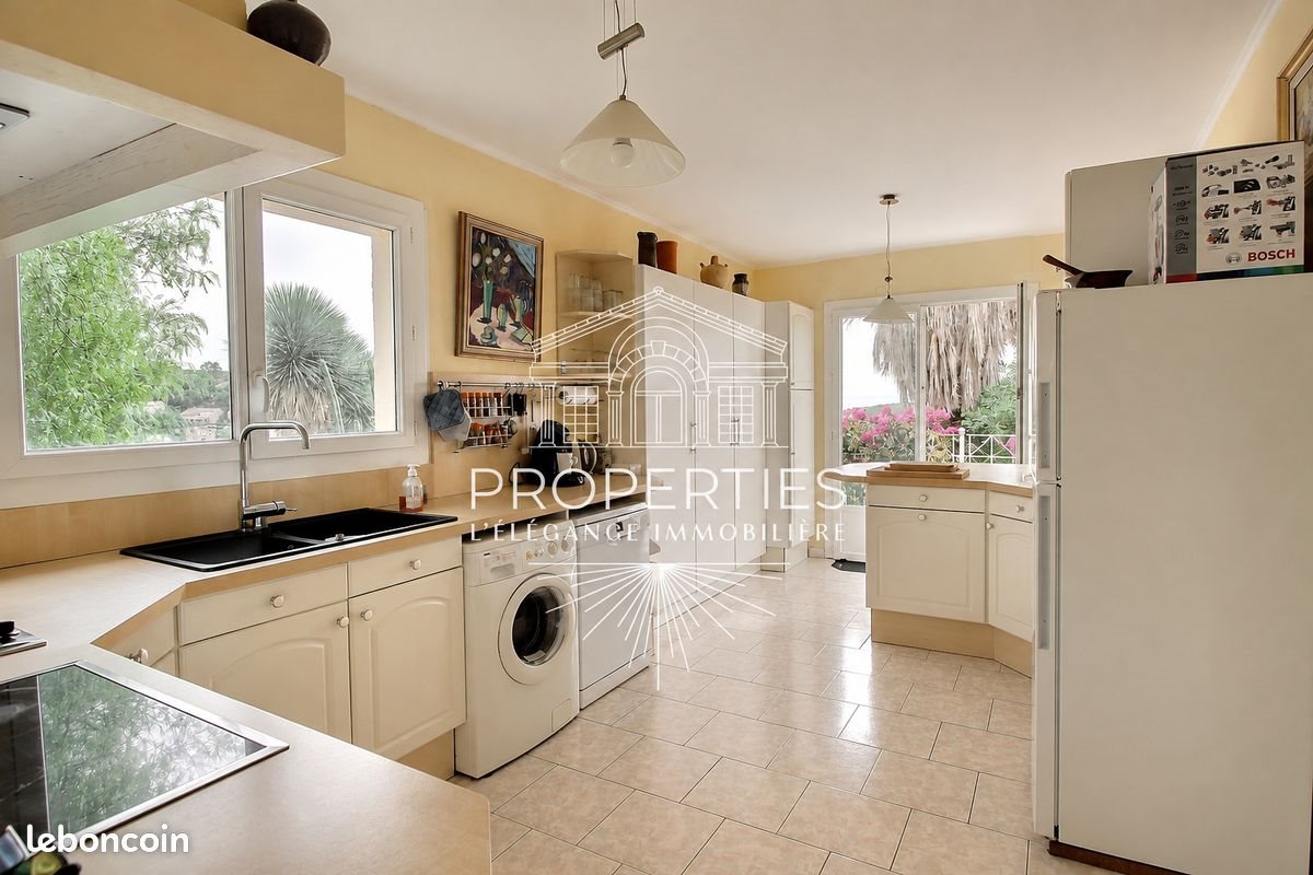 Maison à vendre, 164m², Bormes-les-Mimosas