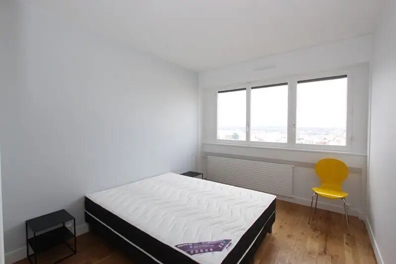Appartement à louer, 69m², Courbevoie