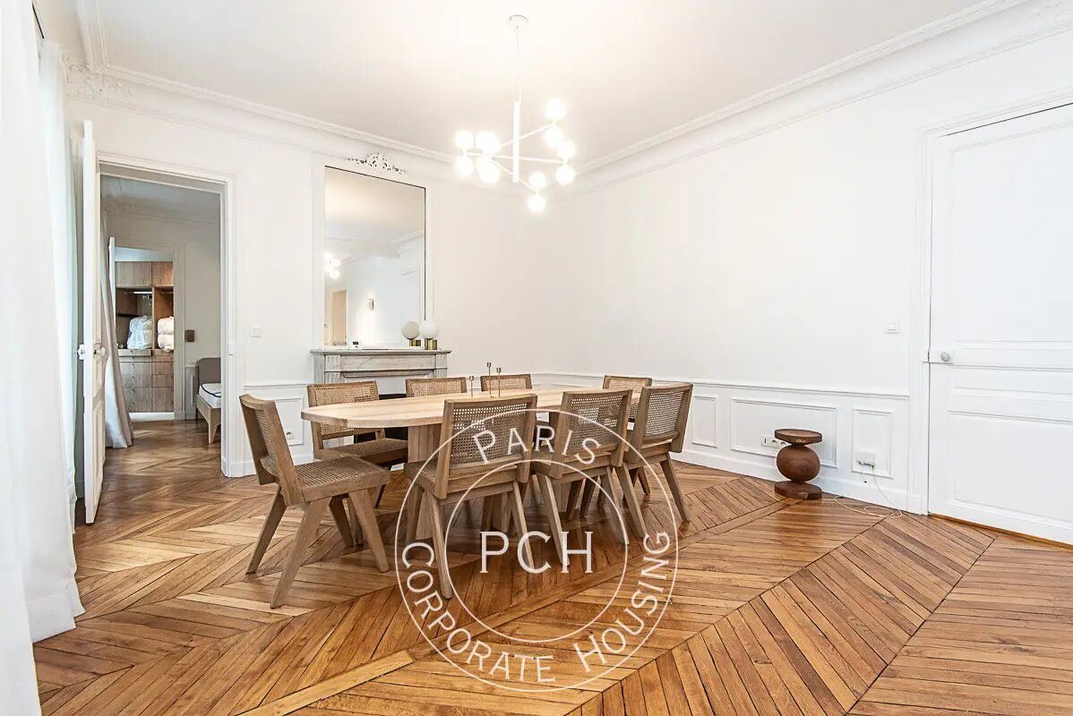 Appartement à louer, 140m², Paris 8ème