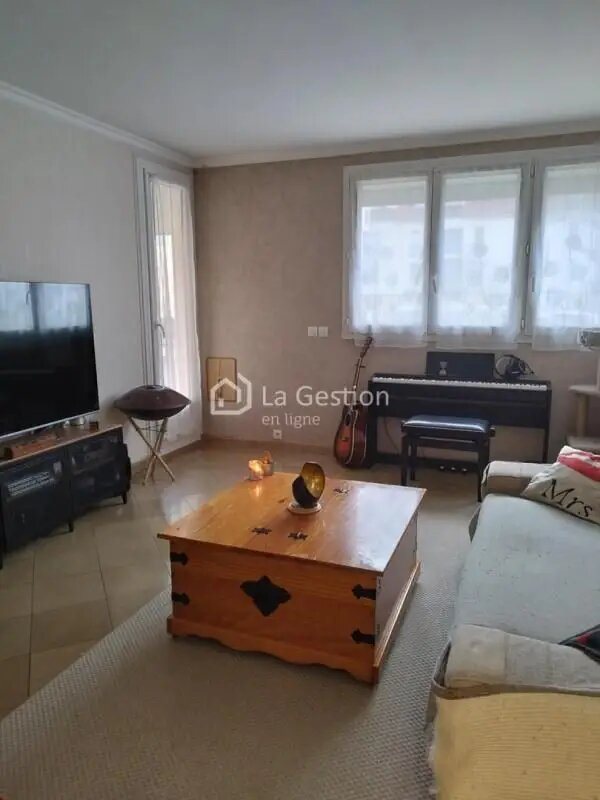 Appartement à louer, 45m², Trappes