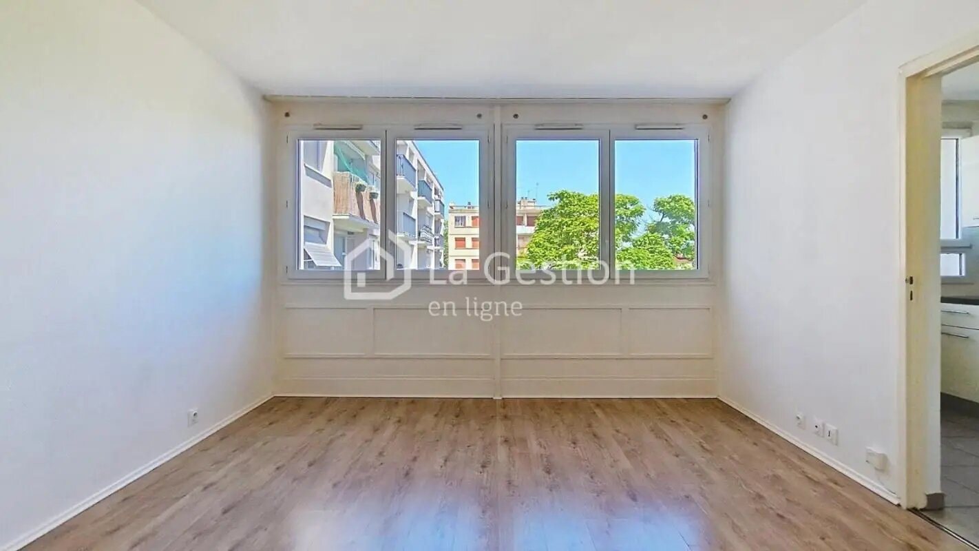Appartement à louer, 45m², Bron