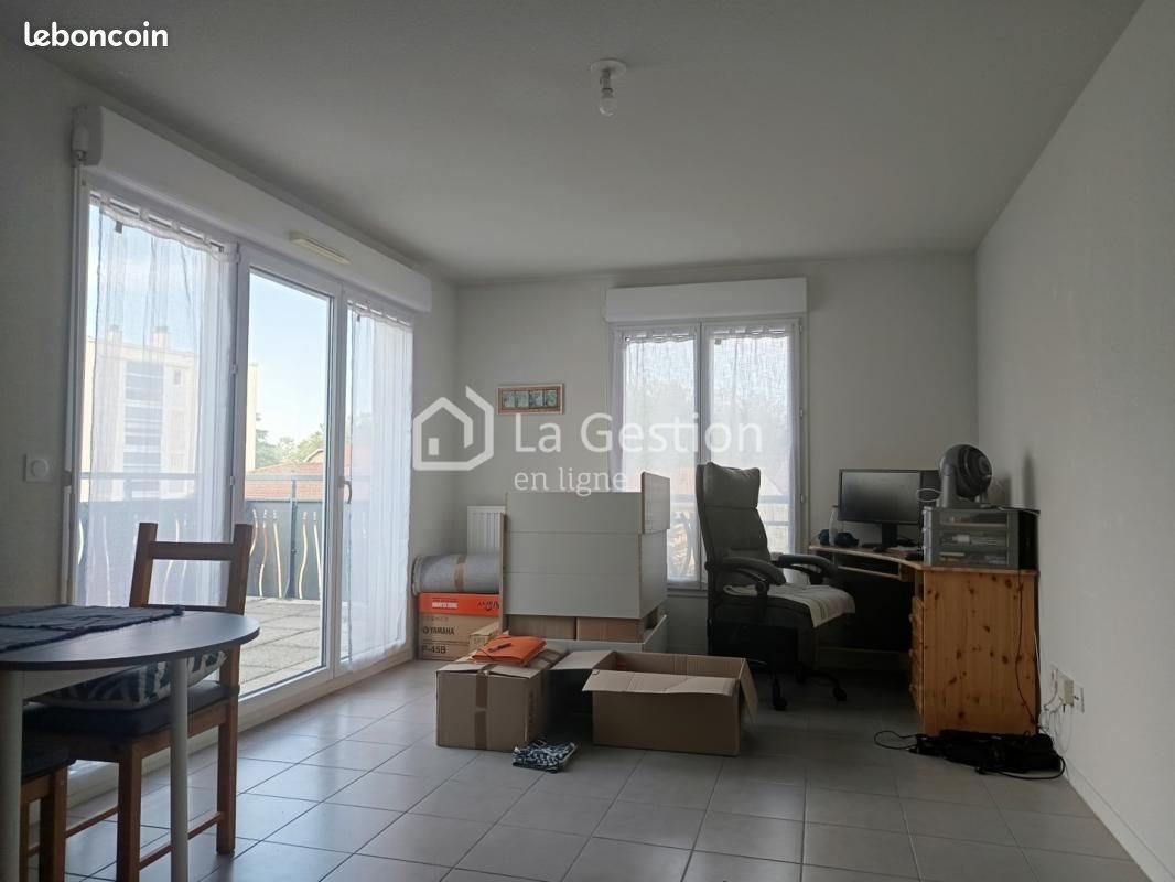 Appartement à louer, 47m², Vaulx-en-Velin