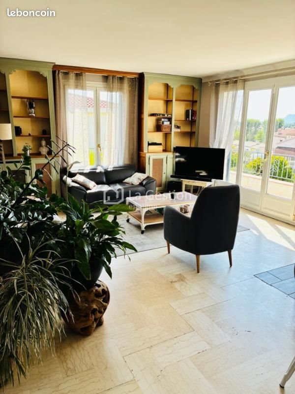 Maison à louer, 160m², Hyères