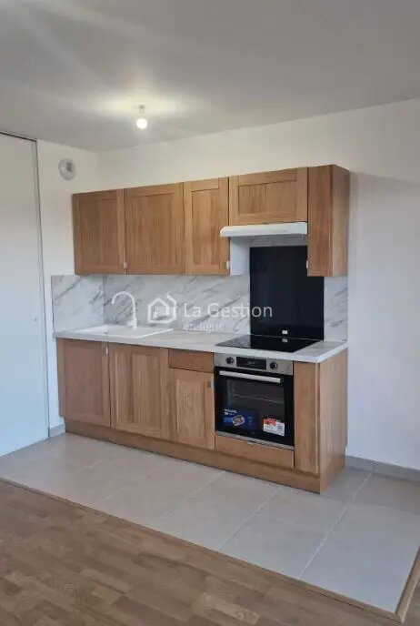 Appartement à louer, 33m², Saint-Cyr-l'Ecole