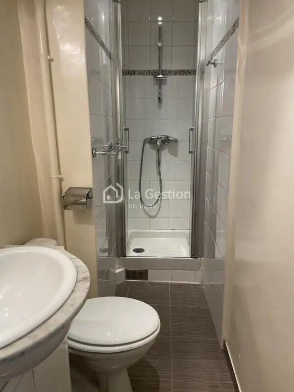 Appartement à louer, 21m², Paris 18ème