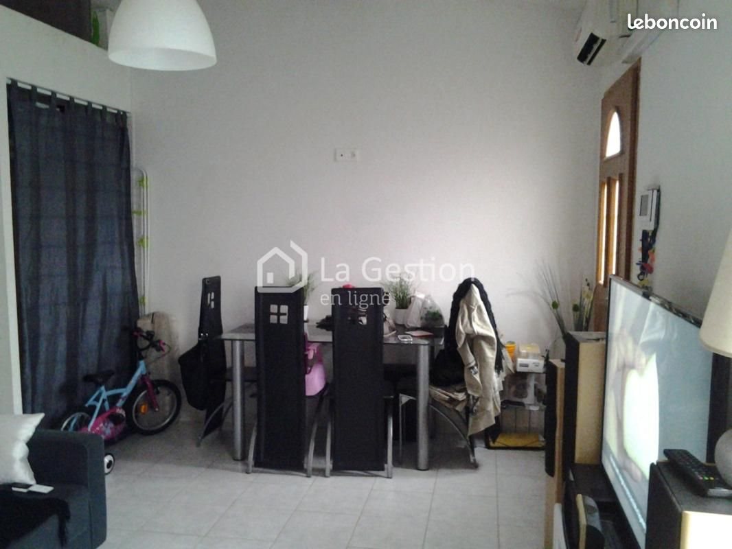 Appartement à louer, 40m², Marseille 15ème