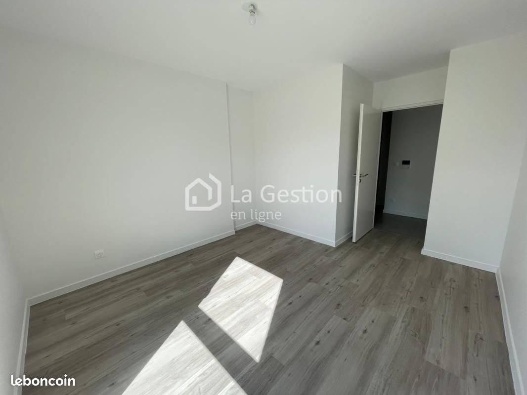 Appartement à louer, 66m², Bègles