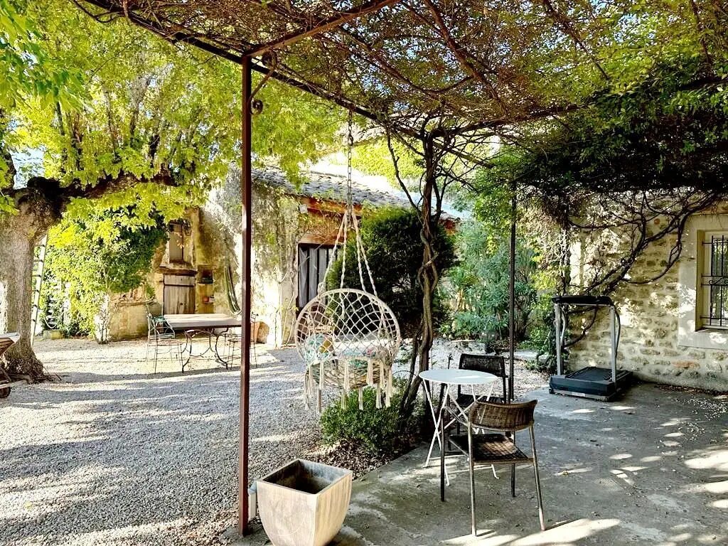 Maison à vendre, 270m², Camaret-sur-Aigues