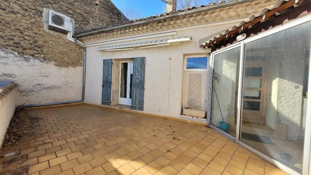 Maison à vendre, 81m², Sainte-Cécile-les-Vignes