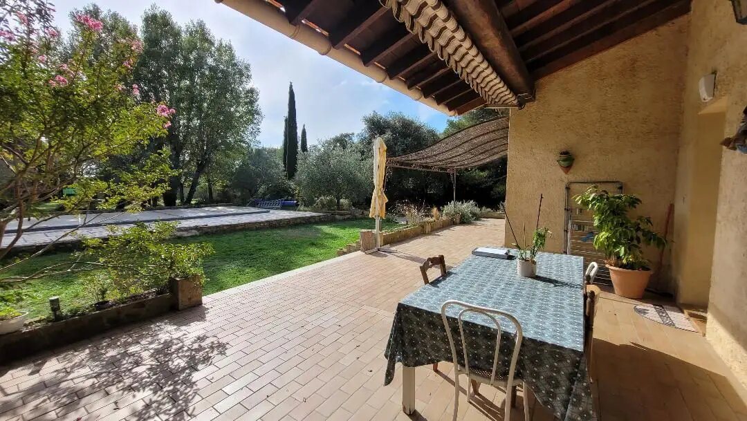 Maison à vendre, 170m², Uchaux