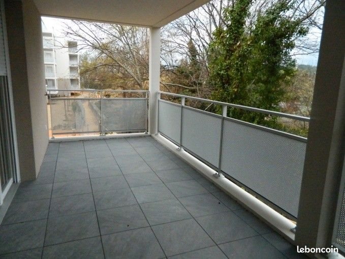 Appartement à louer, 61m², Roquevaire