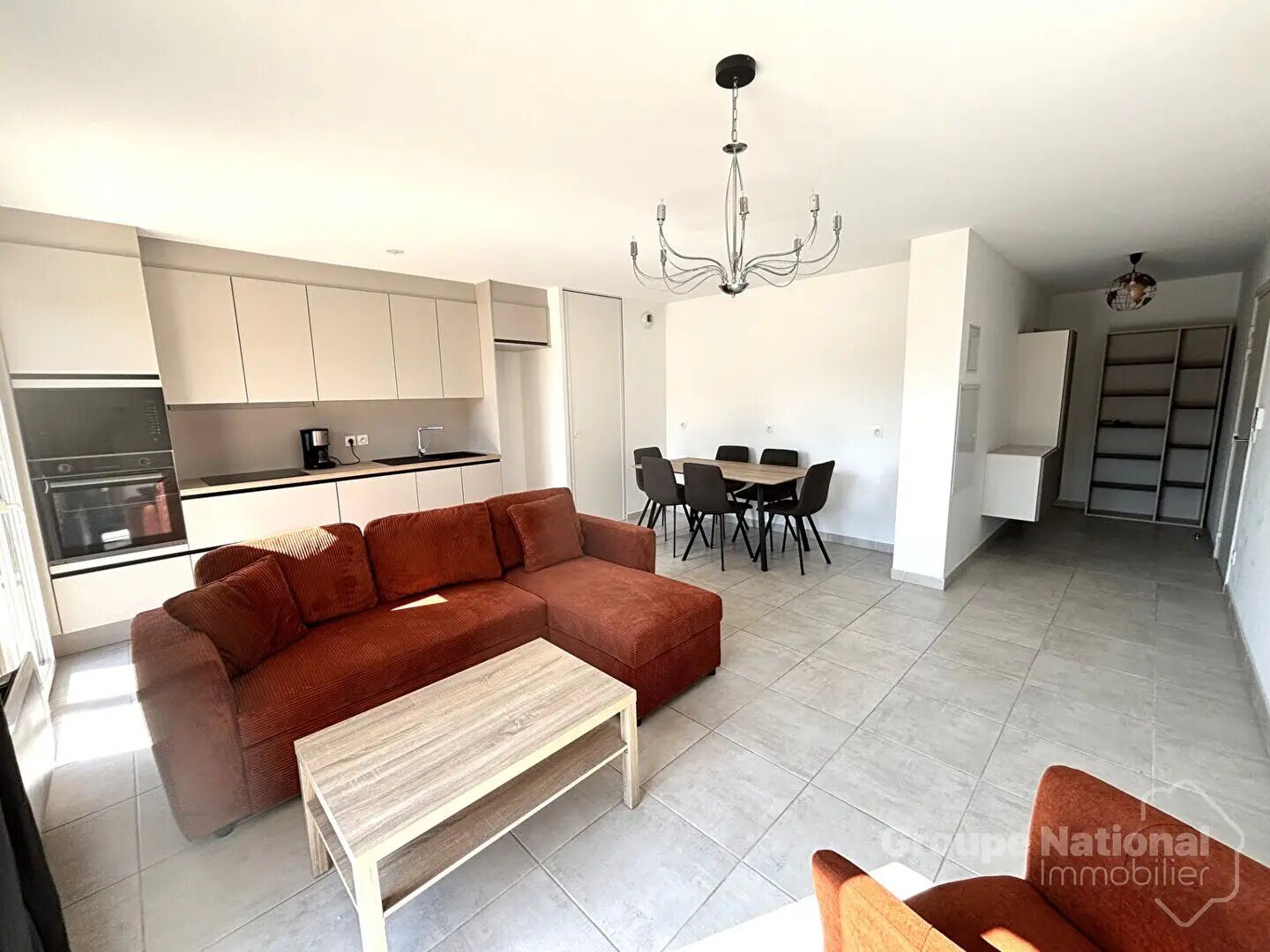 Appartement à louer, 67m², Eyguières